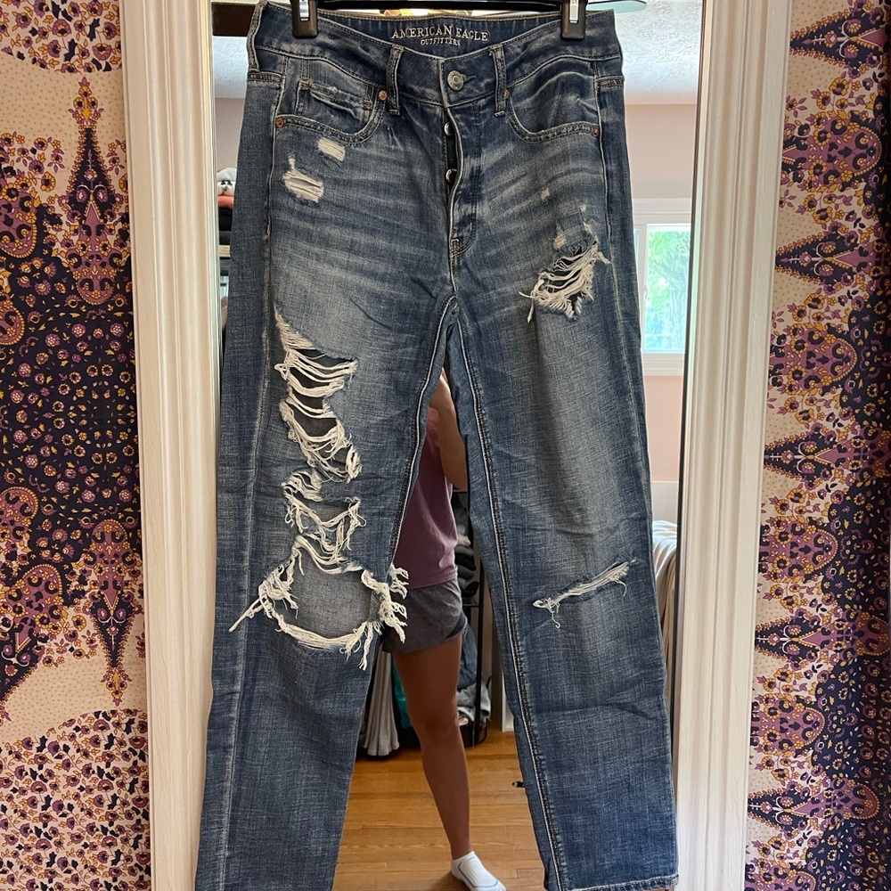 American eagle mom jeans